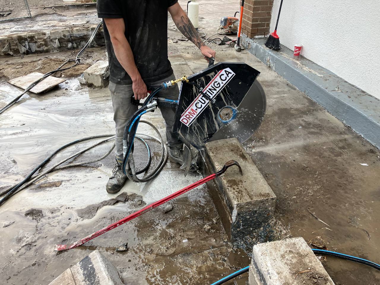 concrete saw cutting